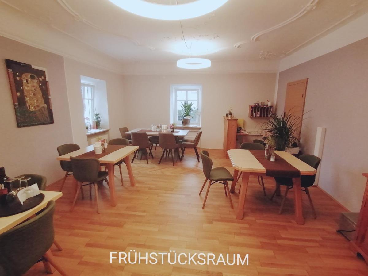 Taferne In Koestendorf - Ferienwohnung Monteurzimmer Neumarkt am Wallersee Exterior foto