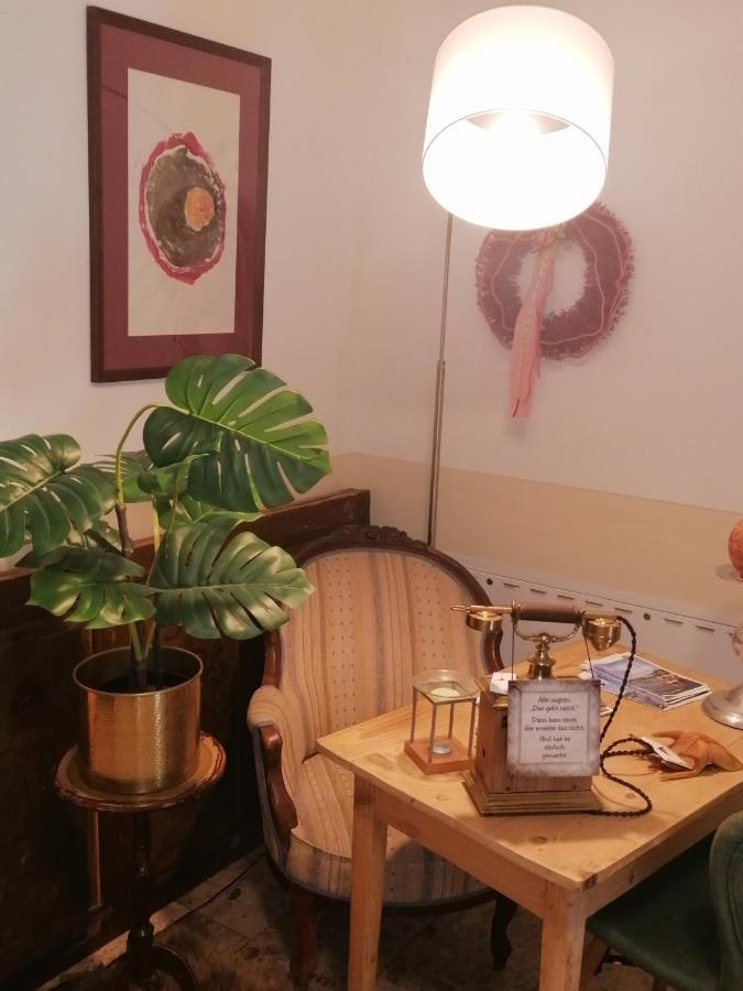 Taferne In Koestendorf - Ferienwohnung Monteurzimmer Neumarkt am Wallersee Exterior foto