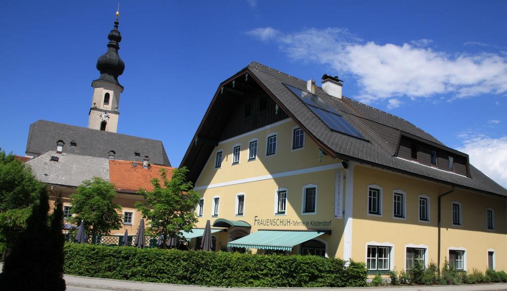 Taferne In Koestendorf - Ferienwohnung Monteurzimmer Neumarkt am Wallersee Exterior foto