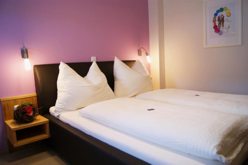 Taferne In Koestendorf - Ferienwohnung Monteurzimmer Neumarkt am Wallersee Exterior foto